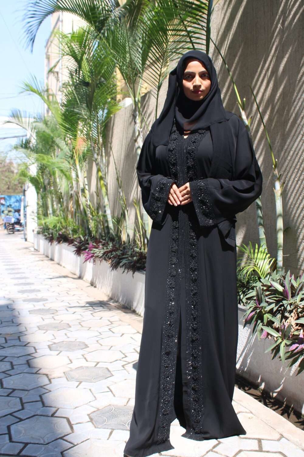 Black Abaya with Kardana Work