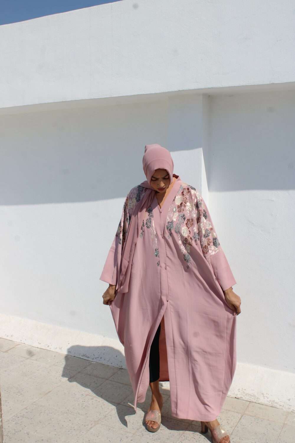 Pink Kaftan Abaya with Embroidery - Image 9