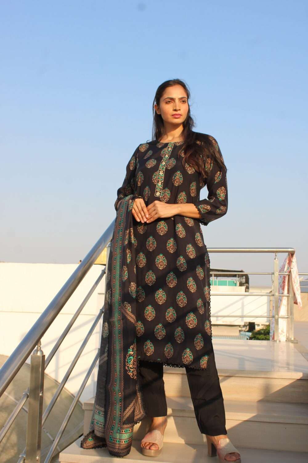 Printed Pakistani Suit - Image 8